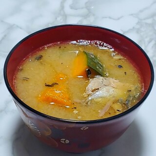 鯖缶と南瓜の味噌汁